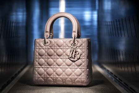 bolsa lady dior original|Lady Dior bolso.